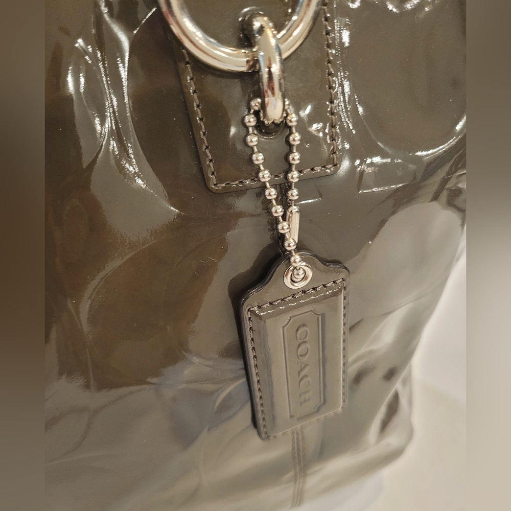Coach Olive Green Op Art Embossed Patent Leather - Picture 6 of 15